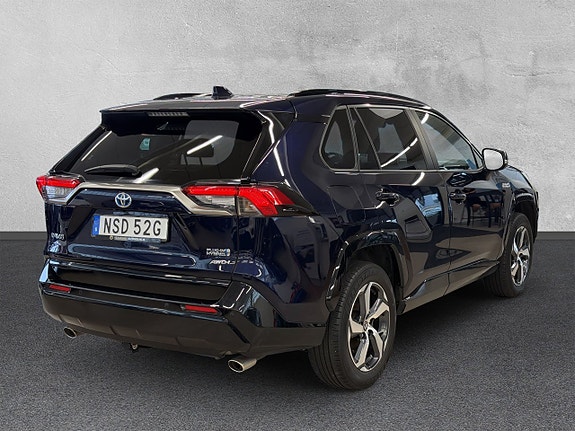 Toyota RAV4 5 of 28