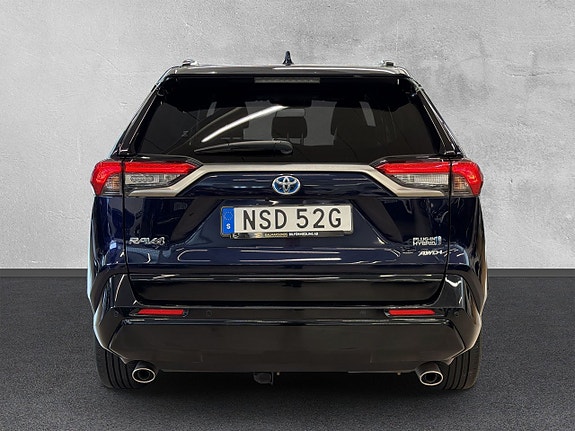 Toyota RAV4 4 of 28