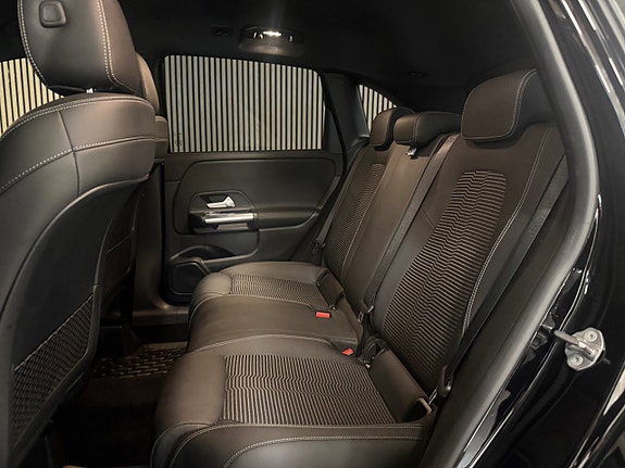 Mercedes-Benz B180 14 of 26