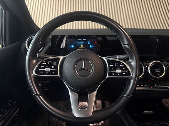 Mercedes-Benz B180 16 of 26