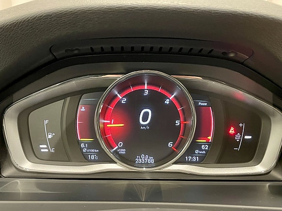 Volvo V60 9 of 22
