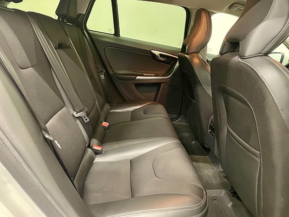 Volvo V60 20 of 22