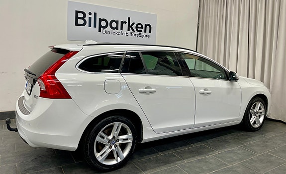 Volvo V60 6 of 22