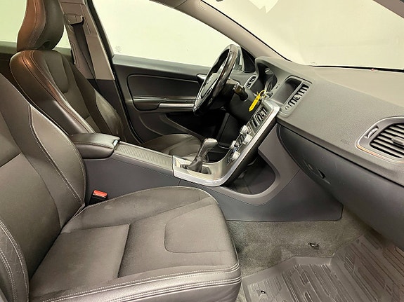 Volvo V60 18 of 22