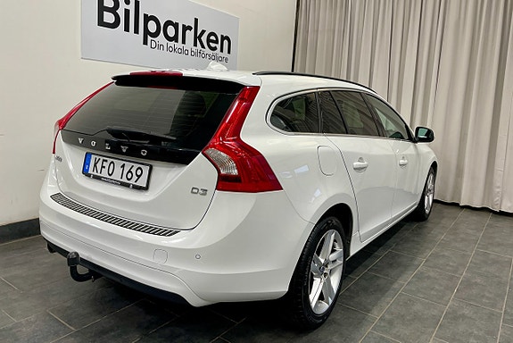 Volvo V60 5 of 22