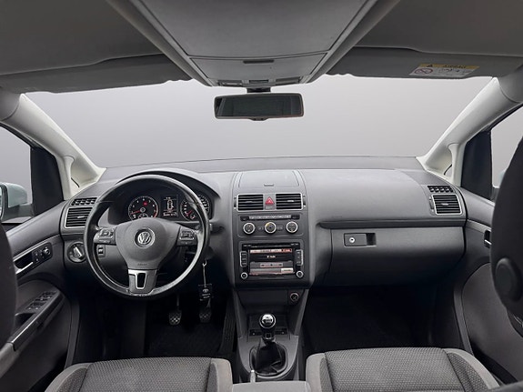Volkswagen Touran 12 of 12
