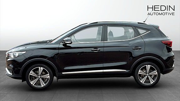 MG ZS EV 6 of 9