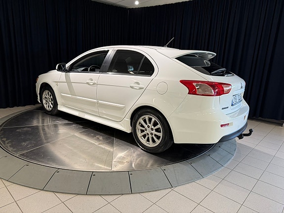 Mitsubishi Lancer 4 of 12