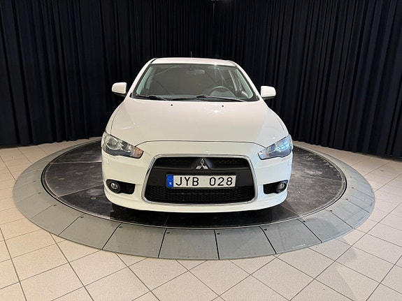 Mitsubishi Lancer 2 of 12