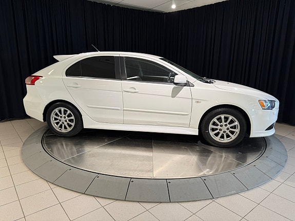 Mitsubishi Lancer 7 of 12