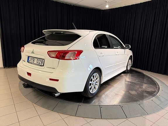 Mitsubishi Lancer 6 of 12