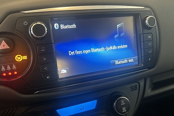 Toyota Yaris 20 of 26