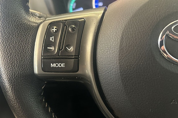 Toyota Yaris 17 of 26