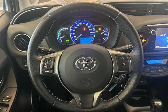 Toyota Yaris 16 of 26