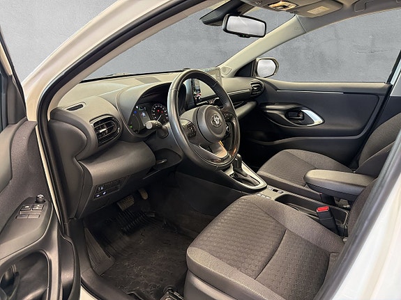 Toyota Yaris 10 of 22
