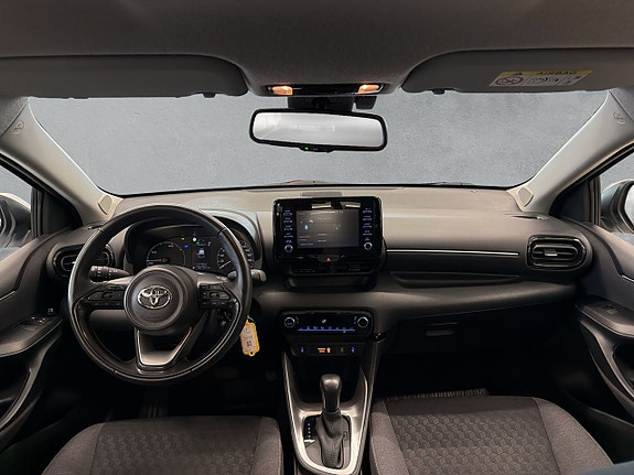 Toyota Yaris 12 of 22