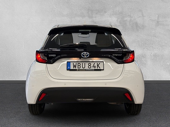 Toyota Yaris 4 of 22