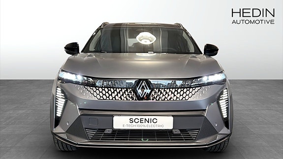 Renault Scenic E-Tech 8 of 13