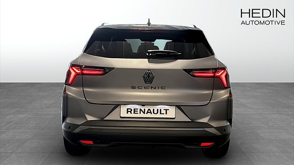 Renault Scenic E-Tech 7 of 13