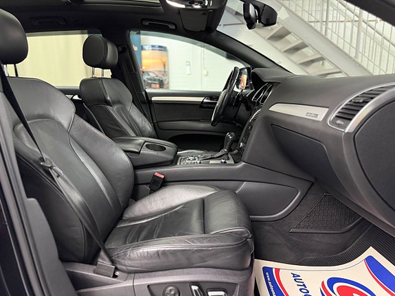 Audi Q7 27 of 30