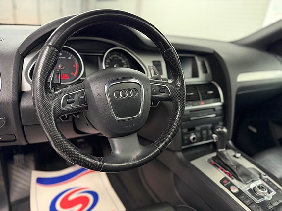 Audi Q7 14 of 30