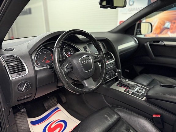 Audi Q7 13 of 30