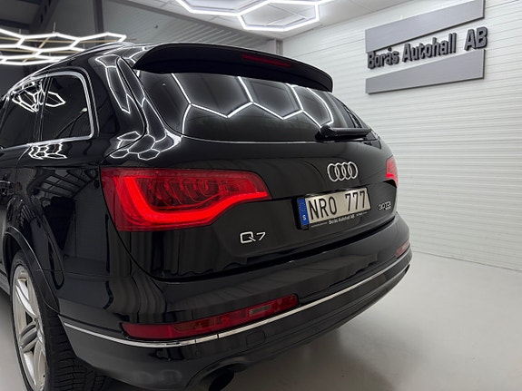 Audi Q7 7 of 30