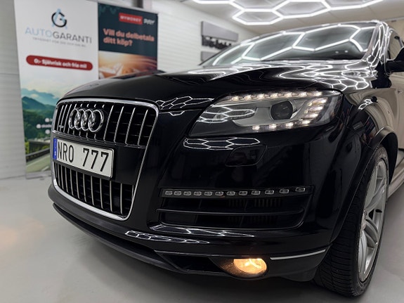 Audi Q7 9 of 30