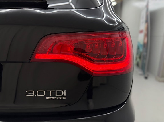 Audi Q7 8 of 30