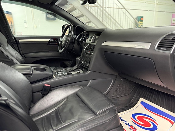 Audi Q7 26 of 30
