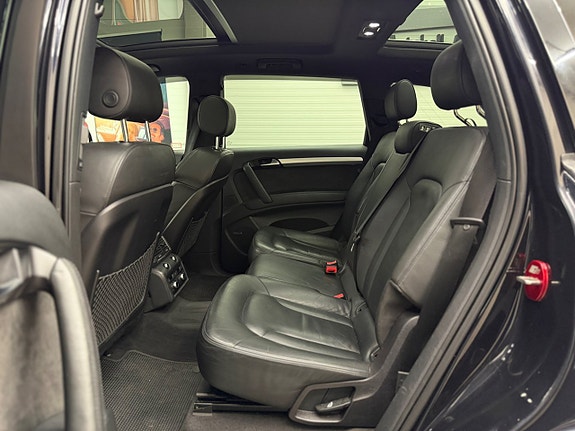 Audi Q7 20 of 30