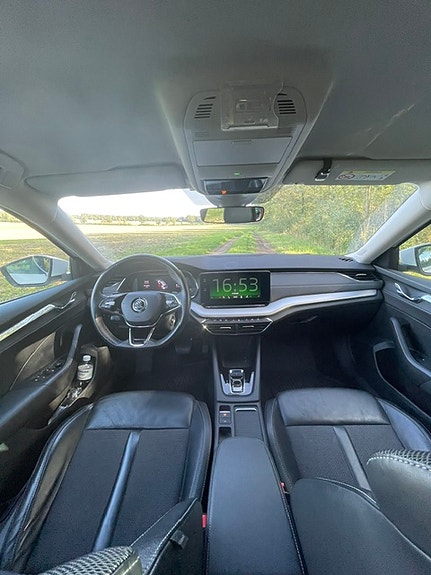 Skoda Octavia 3 of 6