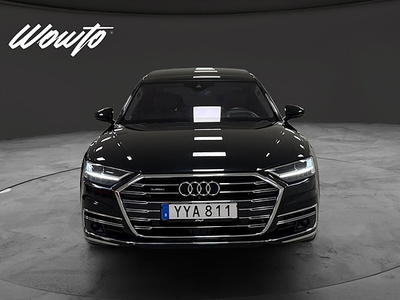 Audi A8 2 of 21