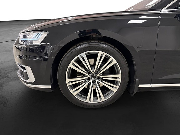 Audi A8 20 of 21