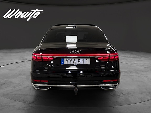 Audi A8 6 of 21
