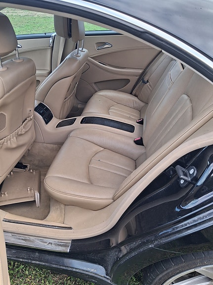 Mercedes-Benz CLS500 9 of 10