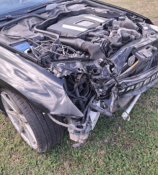 Mercedes-Benz CLS500 2 of 10