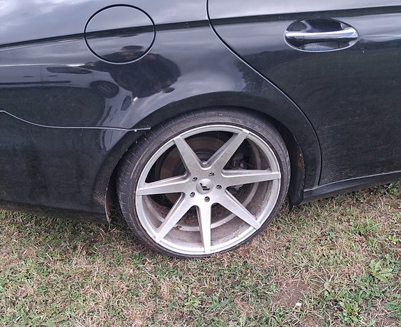 Mercedes-Benz CLS500 10 of 10