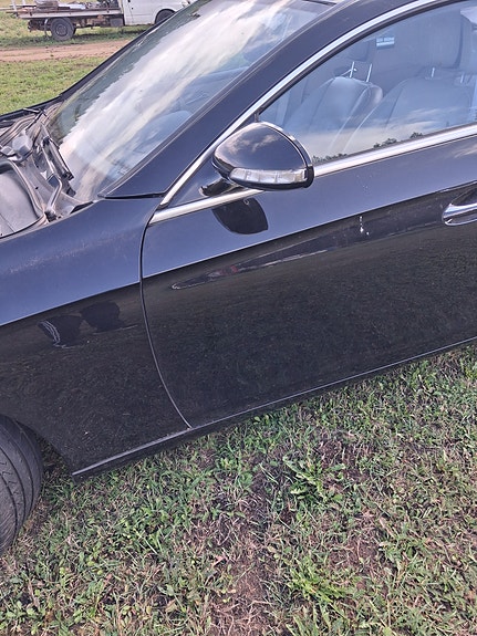 Mercedes-Benz CLS500 5 of 10
