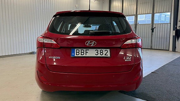 Hyundai i30 8 of 22