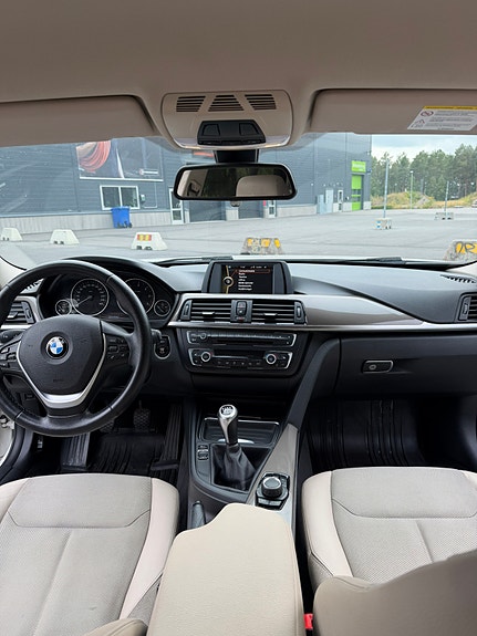 BMW 318d 8 of 11