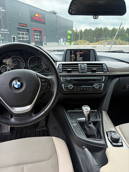BMW 318d 9 of 11