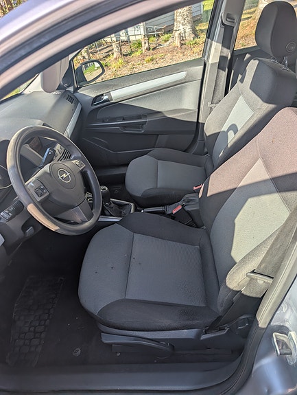 Opel Astra 6 of 8