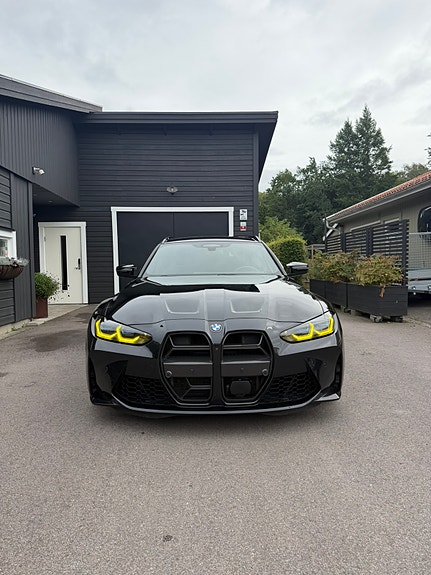 BMW M3 2 of 7