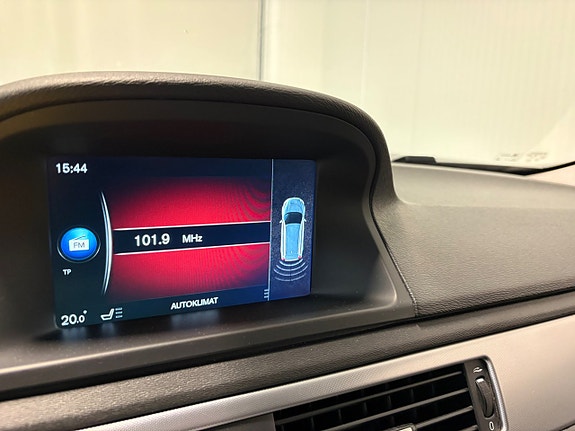 Volvo XC70 15 of 24