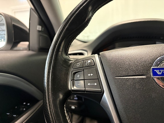 Volvo XC70 14 of 24