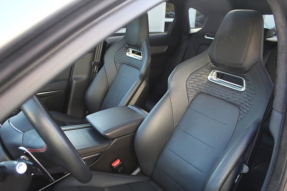 Jaguar F-PACE 5 of 11