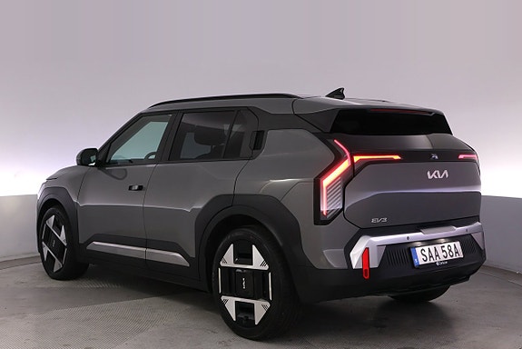 Kia EV3 4 of 27