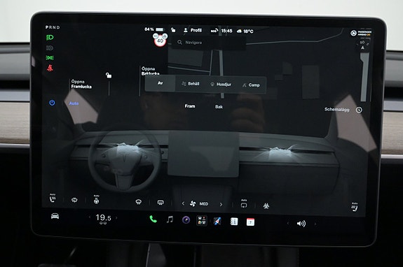 Tesla Model Y 16 of 27