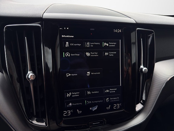 Volvo XC60 17 of 18